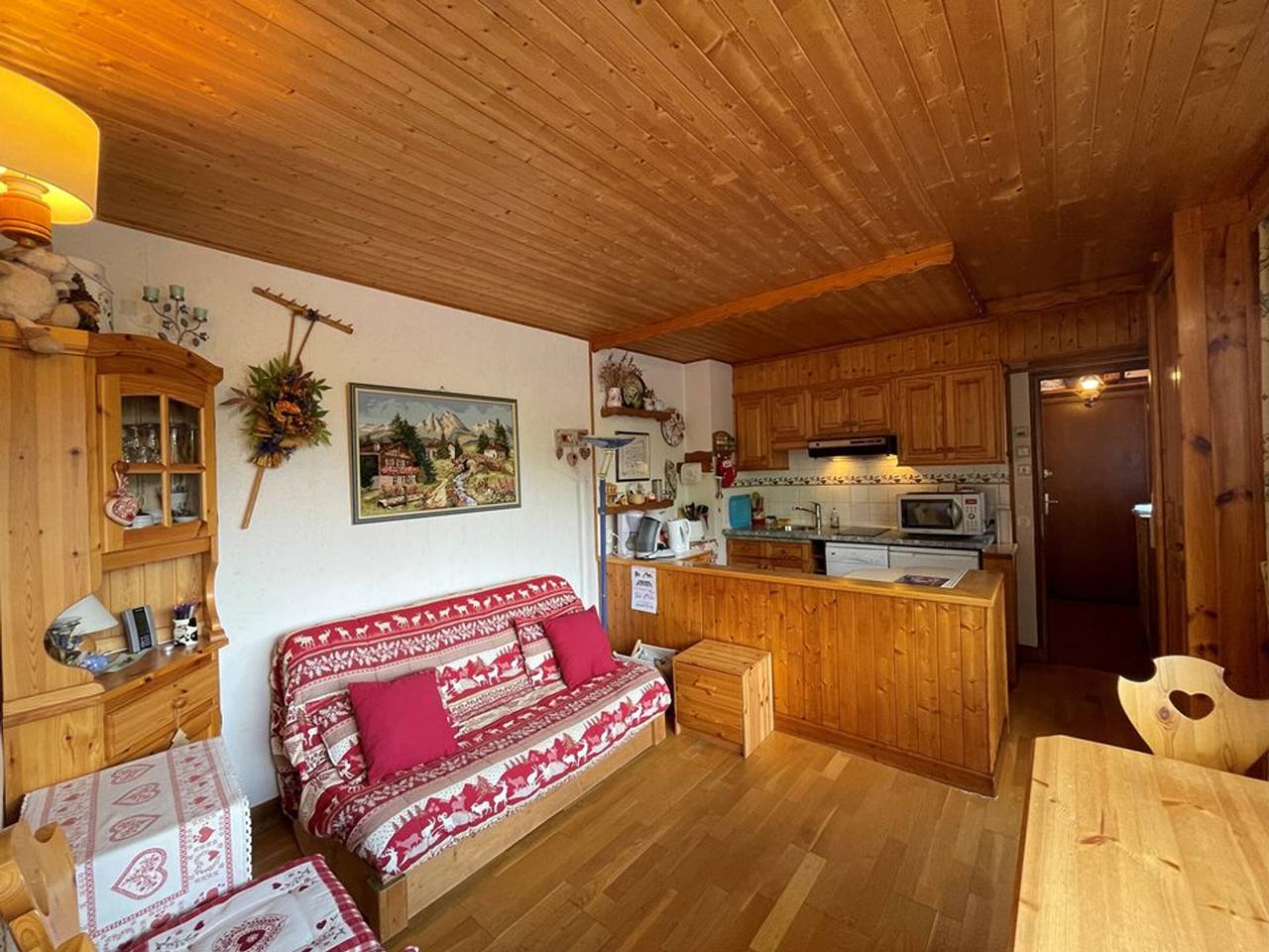 Appartement entier, Appartement cosy 4 pers, au coeur de Crest-Voland, proche pistes, parking, balcon in Cohennoz, Région d'Albertville