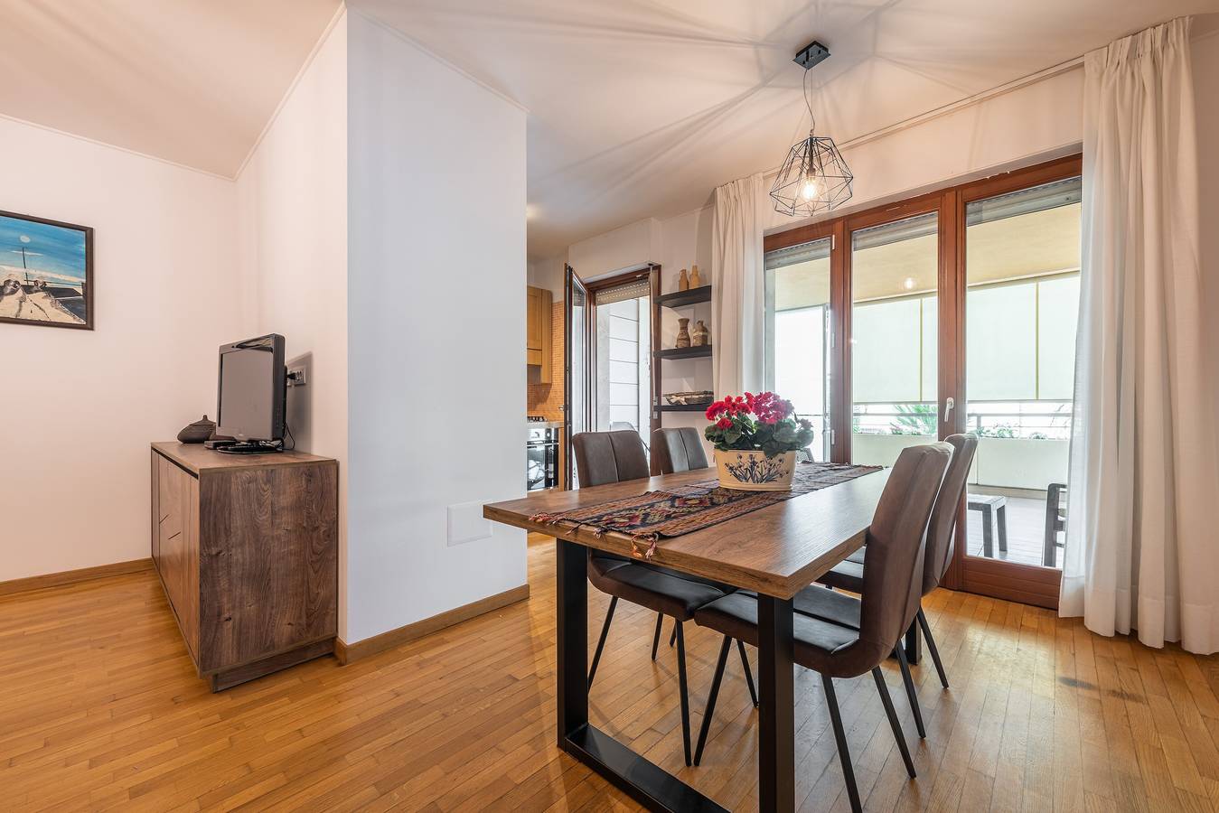 Apartamento entero, Apartamento vacacional Casa Paola cerca de la playa con terraza y balcón in Cagliari, Campidano