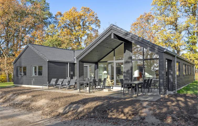 Ferienhaus für 18 Personen, mit Seeblick und Sauna sowie Garten, mit Haustier in Krakow am See - 3