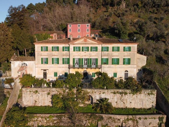 Agriturismo per 2 persone, con panorama e giardino, con animali domestici a Camaiore (Toscana)