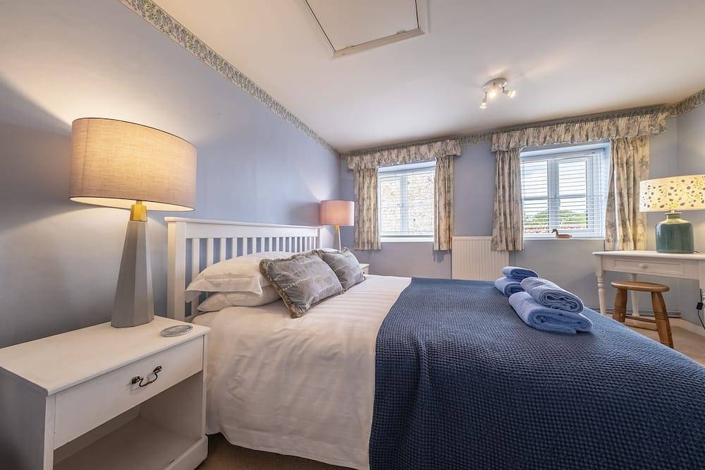 Blackhorse Cottage, Brancaster Staithe, Norfok in Brancaster Staithe, Norfolk Coast