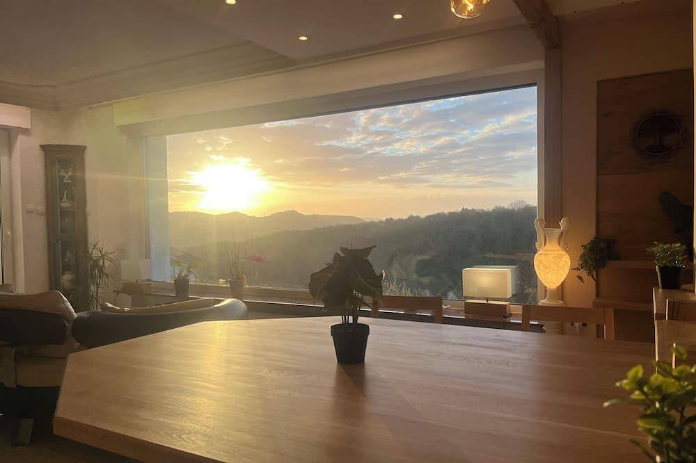Entire apartment, Sunrise with large terrace and far-reaching views in Pirmasens, Landkreis Südwestpfalz