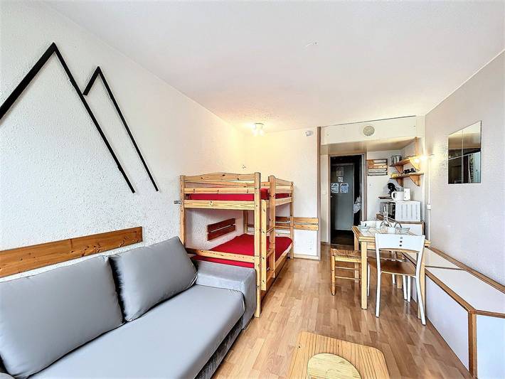 Estudio entero, Estudio Cómodo  para 4 Personas  Pie  de Pista Balcón in Le Corbier, Villarembert