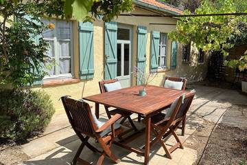 Gîte pour 2 personnes, avec jardin et terrasse à Le Bar-sur-Loup