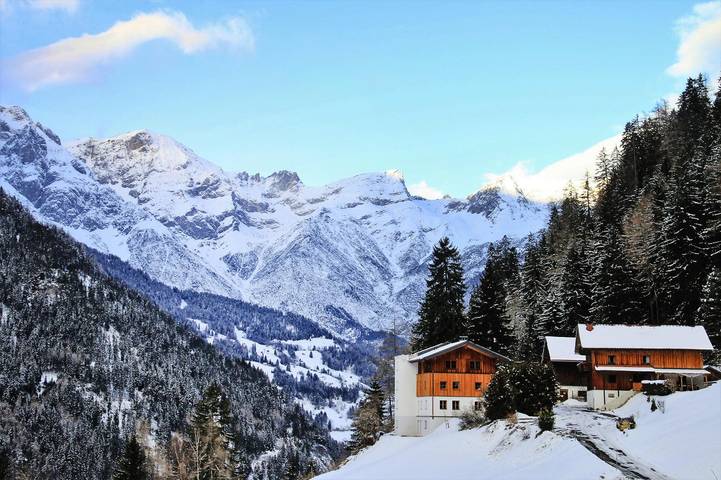 Ferienwohnung für 6 Personen, mit Garten und Balkon sowie Sauna, kinderfreundlich in Tobadill
