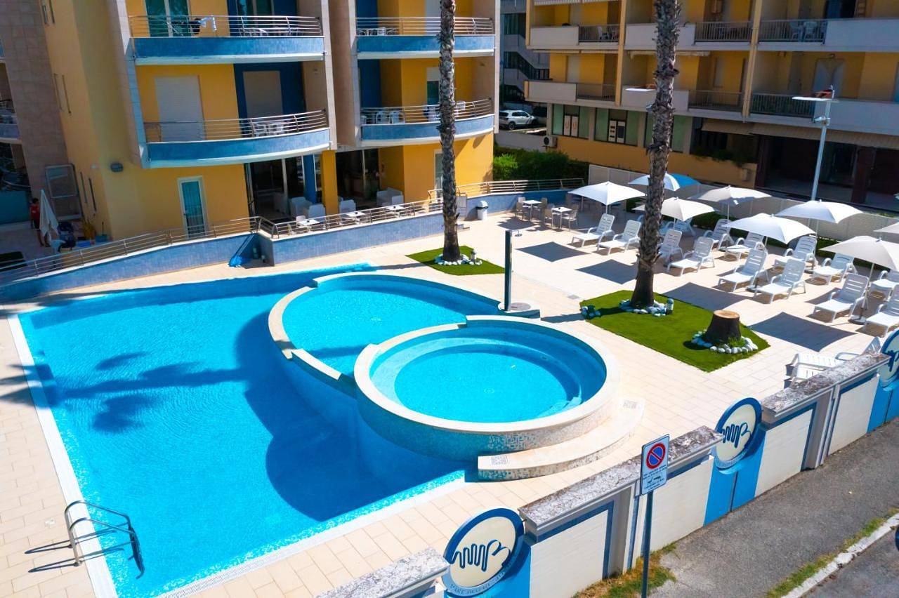 Mare Blu Residence in Villa Rosa, Costa Adriatica Abruzzo
