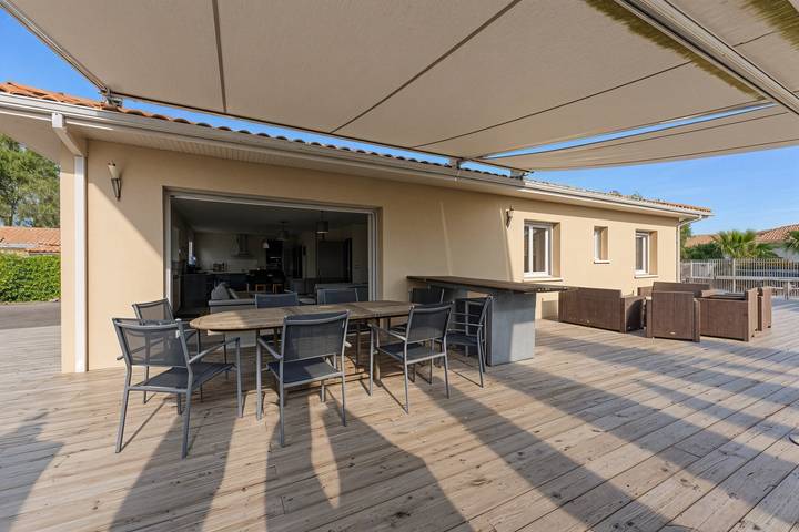 Location de vacances pour 8 personnes, avec jardin dans Cazaux - 2