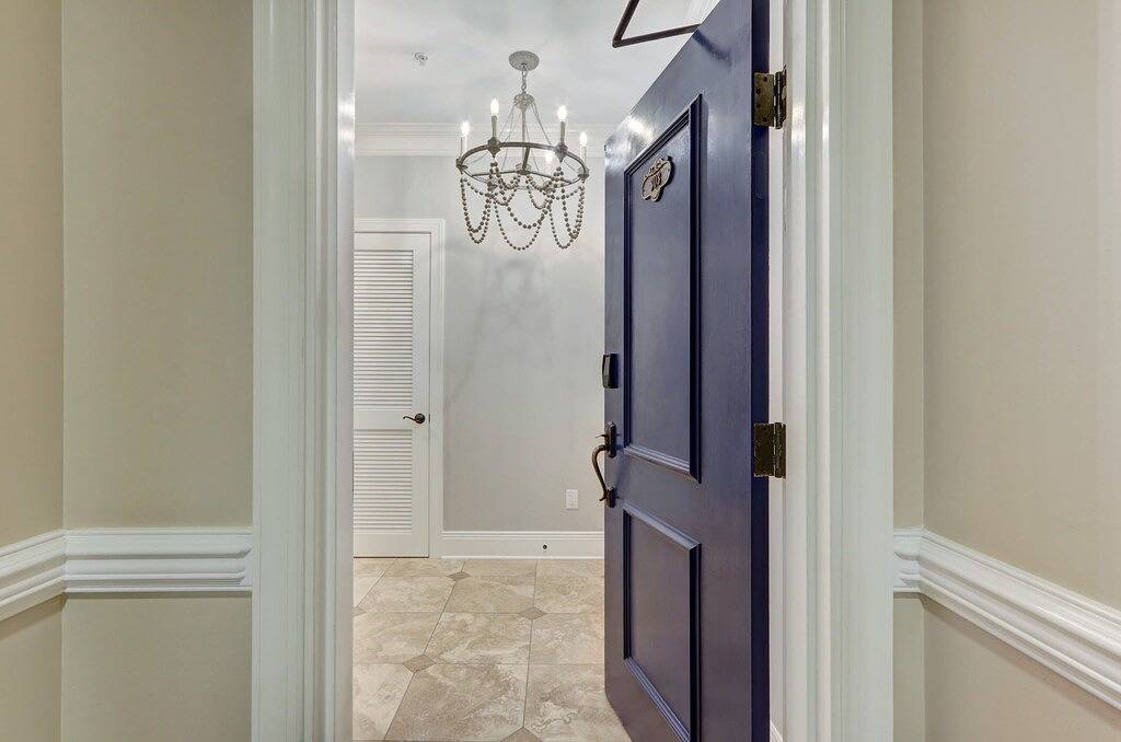 Ganze Wohnung, Luxury Bay Street Condo featuring Dual King Suites in Savannah, Chatham County