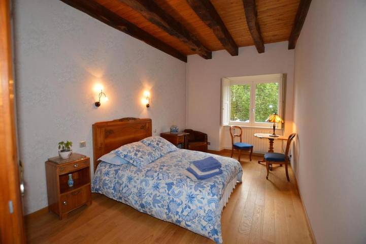 Location de vacances pour 3 personnes, avec jardin dans La Chapelle-Thouarault - 2