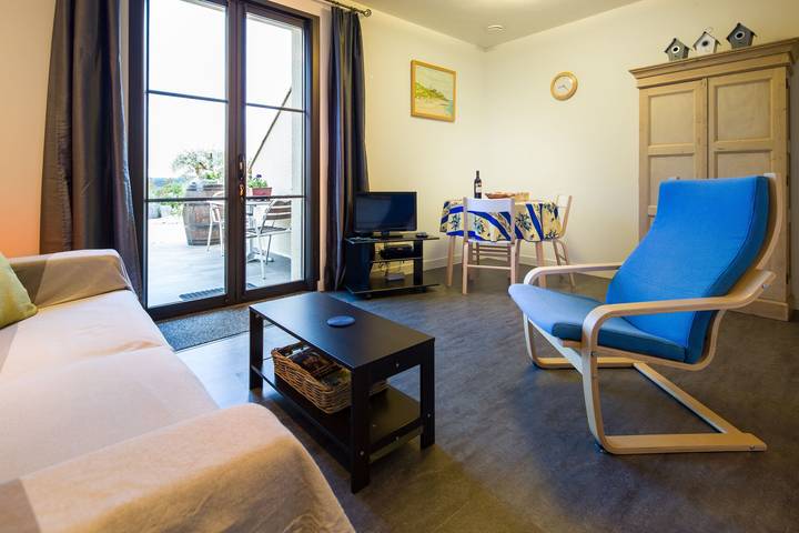 Gîte pour 2 personnes, avec piscine à Saint-Julien-de-Lampon - 2