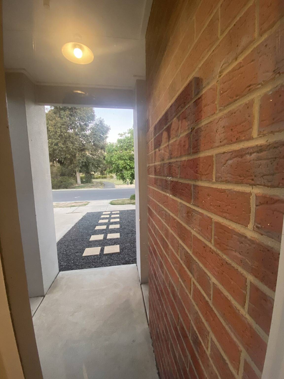 Modernes Haus mit 4 Schlafzimmern, in der Nähe von Spielplatz, See und Naturpfaden, nur wenige Minuten von Bendigo entfernt in City of Greater Bendigo