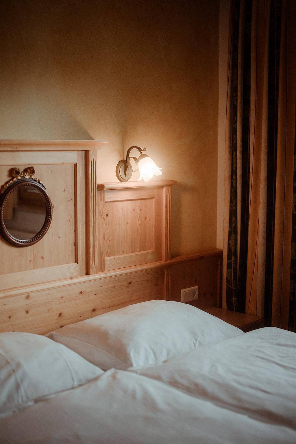 Dreibettzimmer mit Dusche, Wc in Mühlbach am Hochkönig, Ski Amadé