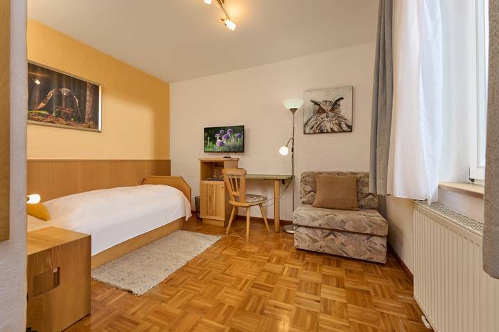 Hotel, mit Terrasse und Garten in Staufen im Breisgau - 3