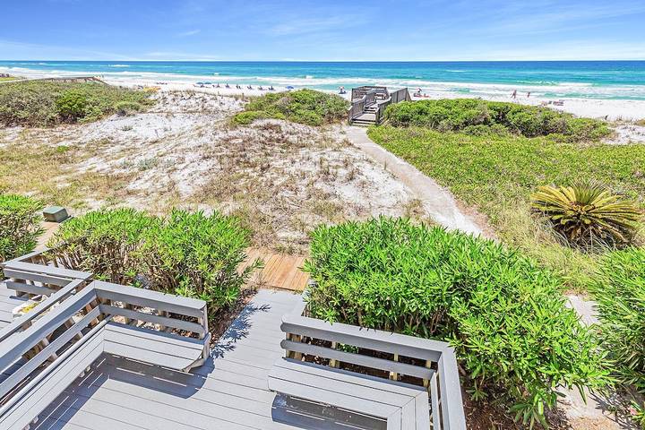 Vacation rental for 9 people, with balcony and pool in Santa Rosa Beach
