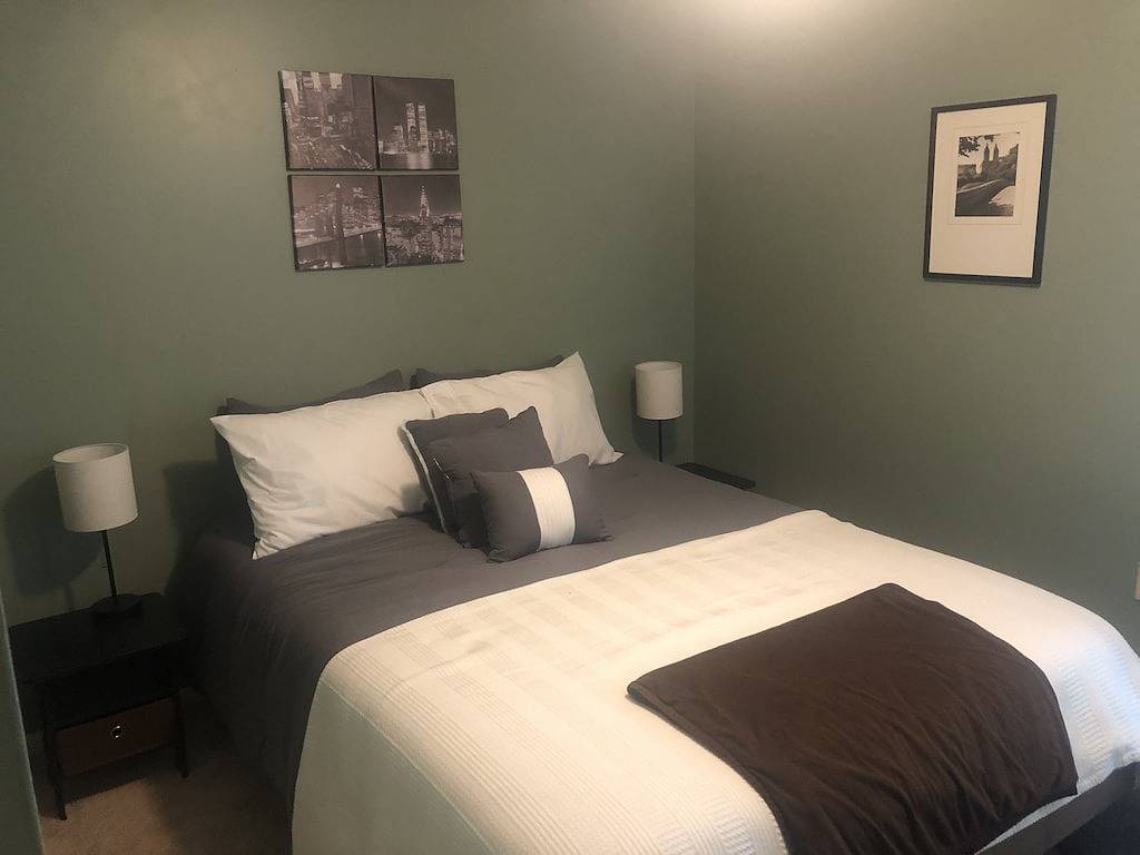 Just minutes from the Square and the Grove-Comfy beds, quiet neighborhood in Oxford (MS), Lafayette County