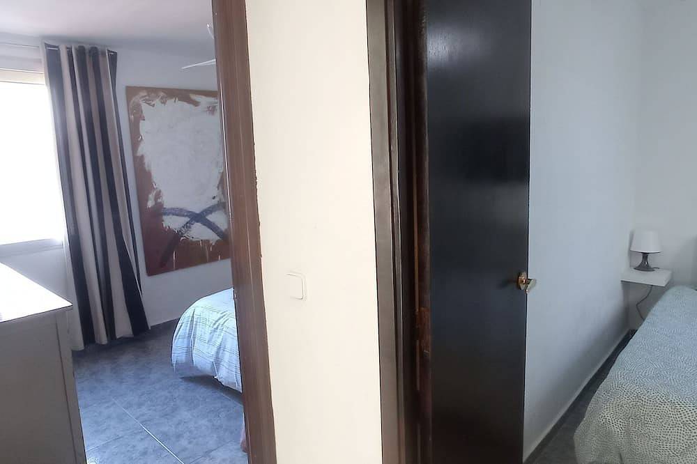 Apartamento entero, Céntrico y acogedor, Triana, Lovely Flat + Picina, Pool in Central Seville, Sevilla