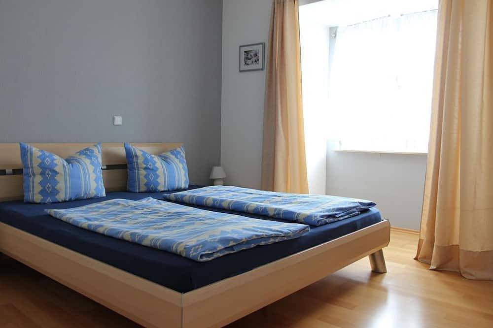 Ganze Wohnung, Appartement mit 1 Schlafzimmer - Cafe Klering in Briedern, Cochem-Zell