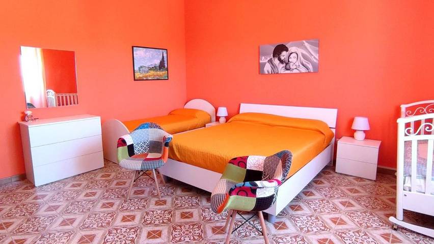 Gîte pour 3 personnes, avec Terrasse ainsi que Jardin et Vue dans Birgi Vecchi