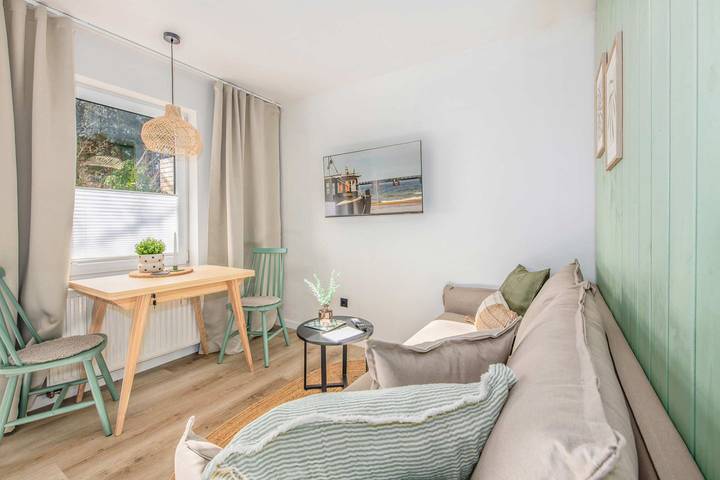 Ferienwohnung für 2 Personen, mit Terrasse und Garten sowie Ausblick in Benz