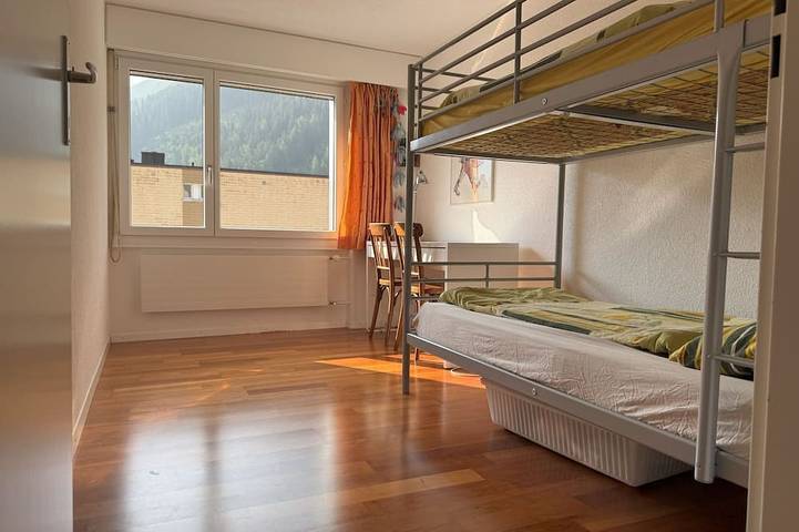 Gîte pour 5 personnes, avec jardin à Andermatt - 4