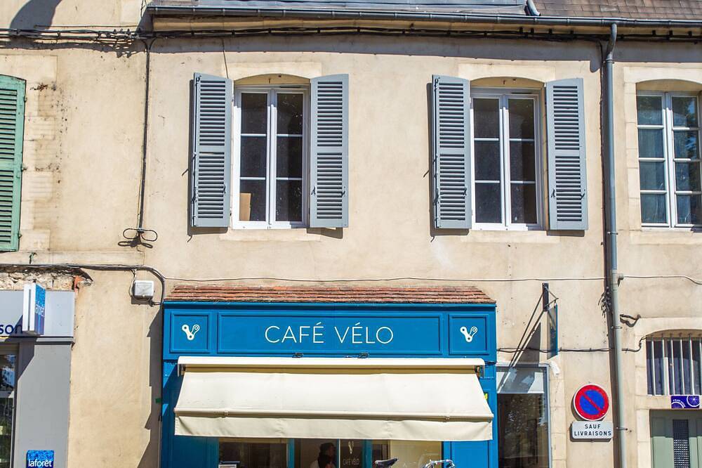 Apartamento entero, Triple-Confortable-Baño Privado-Vista al rio-Côté Loire in Nevers, Nièvre