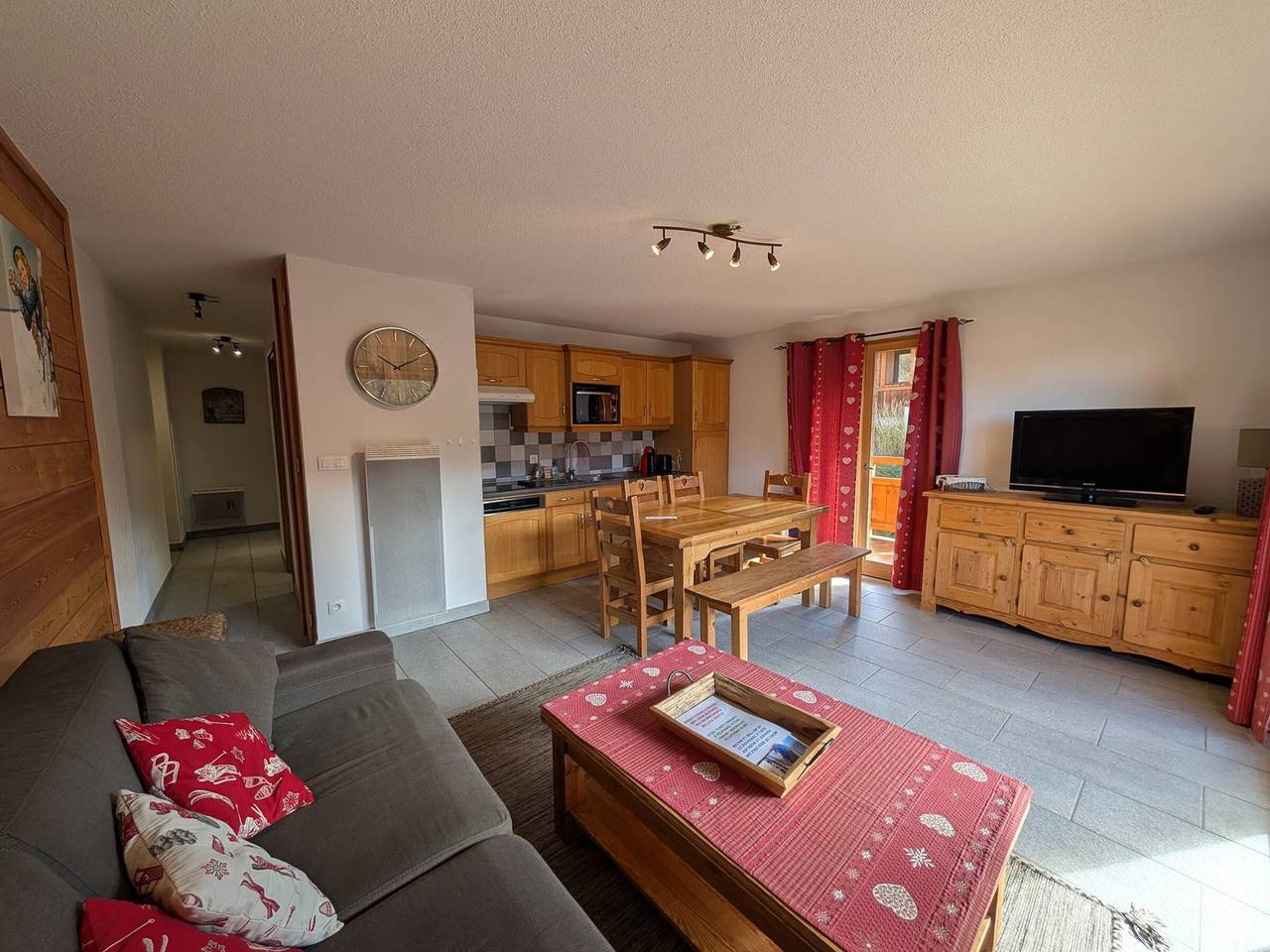 Appartement entier, Grand Apt 8 pers, accès pistes, terrasse garage, confort montagne in Montgenèvre, Région de Briançon