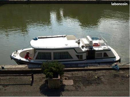 Camping pour 4 personnes, avec piscine et jardin