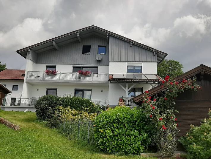Ferienwohnung für 2 Personen, mit Balkon und Balkon/Terrasse sowie Terrasse und Garten
