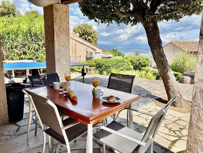 Villa pour 5 personnes, avec piscine ainsi que terrasse et vue à Théoule-sur-Mer - 2