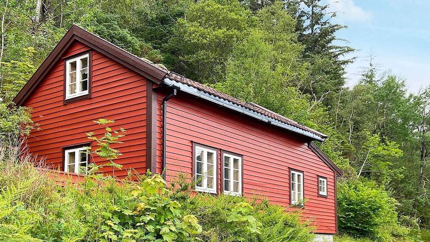 Ferienhaus für 4 Personen, mit Garten und Terrasse sowie Ausblick in Solund