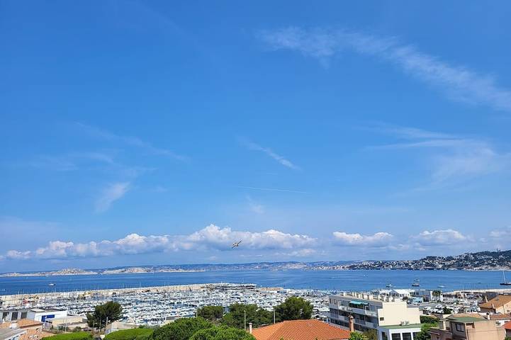Gîte pour 6 personnes, avec jacuzzi et balcon, animaux acceptés dans La Pointe-Rouge