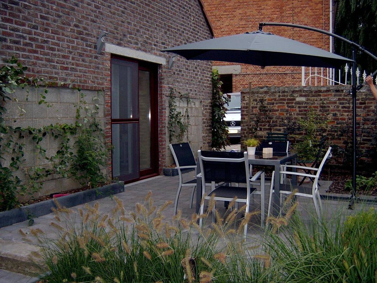Double or Twin Room with Private Bathroom in Denderwindeke, Ninove