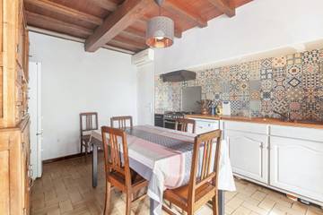 Gîte pour 6 personnes à Puycelsi