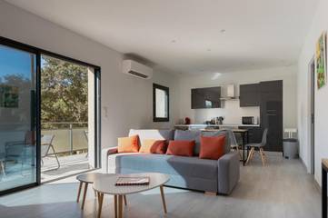 Gîte pour 6 personnes, avec terrasse et vue à Sollacaro