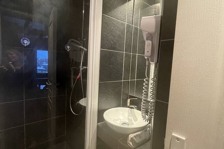 Appartement entier, Avoriaz centre, Grand Studio Lumineux sur deux niveaux:loué du samedi au samedi in Morzine, Les Portes du Soleil