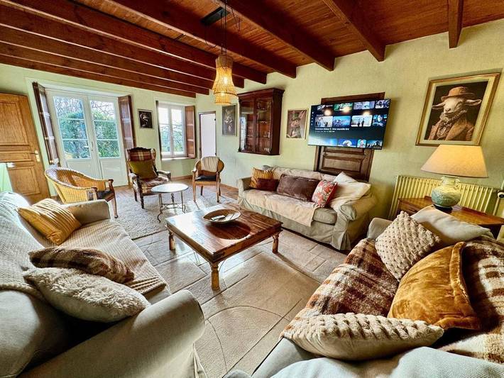 Location de vacances pour 30 personnes, avec jardin et piscine, animaux acceptés à Hambye - 4