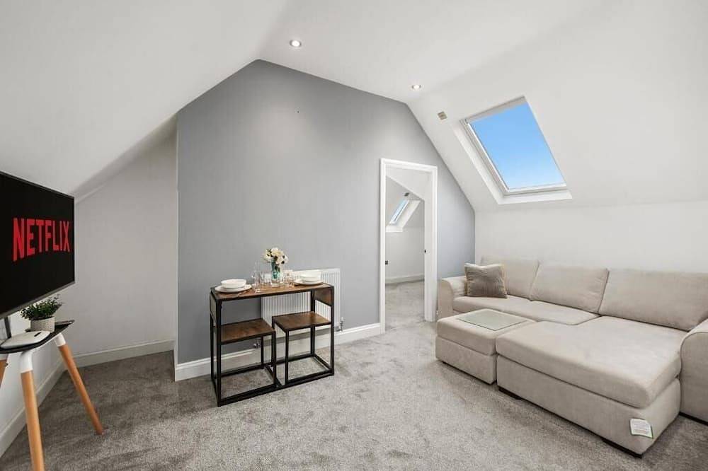 Fantastic Maidstone Flat - Sleeps 4 in Kent