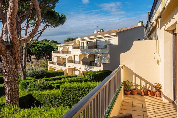 Apartamento entero, Aq-7 Bonita vista al mar y piscina comunitaria in Calella de Palafrugell, Palafrugell