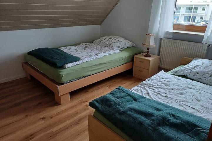 Ruhig gelegenes Ferienhaus mit traumhafter Aussicht. Badesee 5 min entfernt. in Obernzenn, Romantische Straße