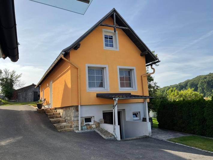 Ferienhaus für 4 Personen, mit Ausblick und Terrasse - 1