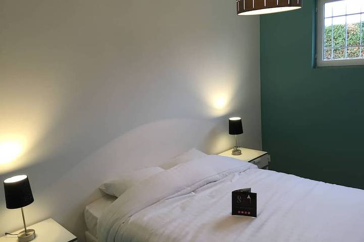 Location de vacances pour 6 personnes, avec terrasse et piscine à Vignieu - 3