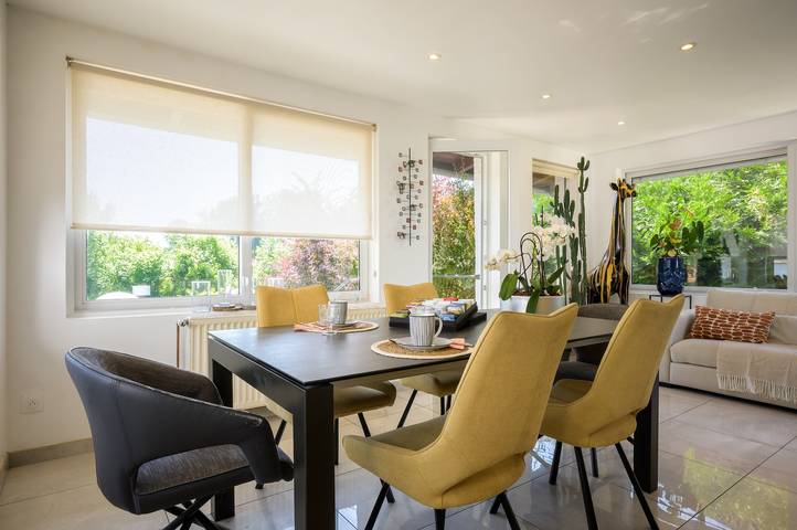 Chambre d’hôtes « Chambre Tulipe » avec piscine, terrasse partagées et Wi-Fi in Sélestat, Région de Sélestat-Erstein