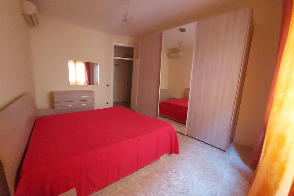 Entire apartment, Very central apartment in Bracciano with free access to private beach in Bracciano, Lake Bracciano
