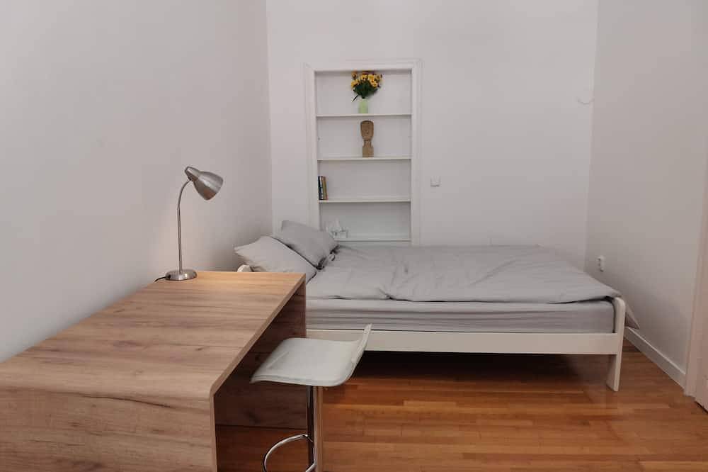 Ganze Wohnung, Downtown 3 Bdr Charm - walk to all attractions in Bratislava, Bratislava und Umgebung