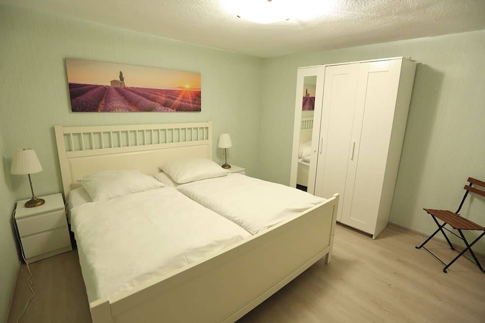 Ganze Wohnung, City Wohnung 12b - Direkt an der Fußgängerzone und dem Schlosspark Brühl gelegen in Phantasialand, Brühl
