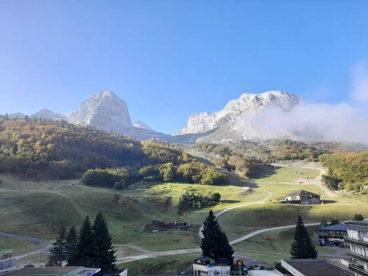 Entire apartment, 1 Exhibit 4 Persons in Gourette, Eaux-Bonnes