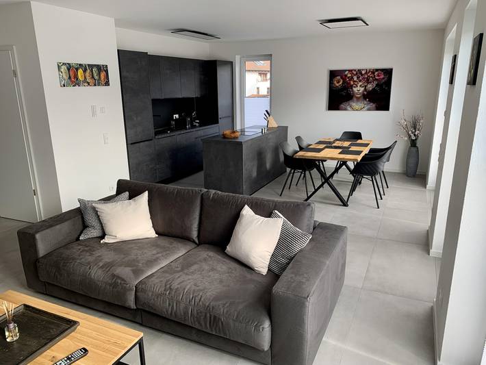 Ganze Ferienwohnung, Appartement/Fewo, Dusche oder Bad, Wc, 2 Schlafräu in Dahn, Landkreis Südwestpfalz