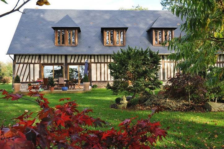 Gîte for 15 people, with terrace and garden, with pets in Normandy