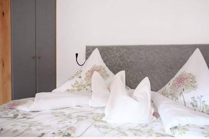 Ganze Wohnung, Kräuterstube | Helle Wohnung (40qm) mit großem Balkon im 1. Og in Bad Staffelstein, Oberes Maintal - Coburger Land