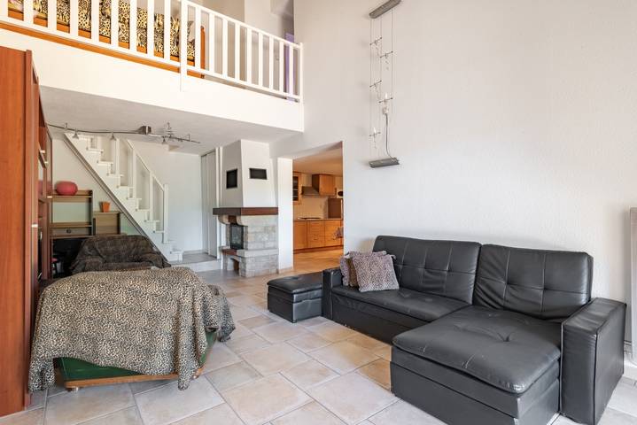 Location de vacances pour 8 personnes, avec terrasse et jardin ainsi que jacuzzi et piscine à Saint-Germain - 4